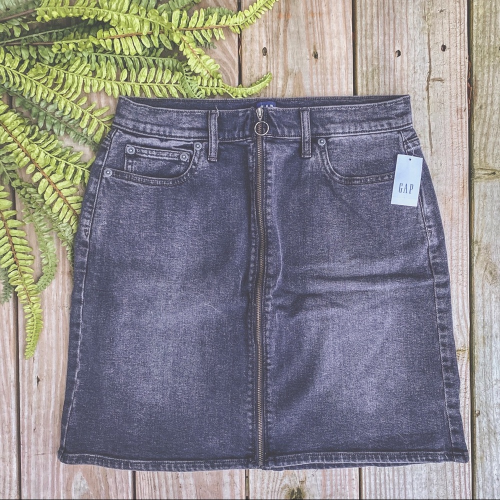 NWT GAP faded denim black high waist skirt size 8